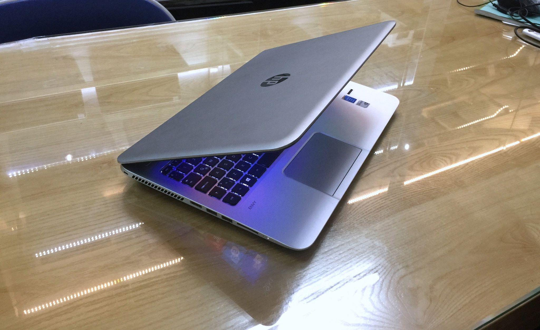 Laptop HP Envy 15-1.jpg